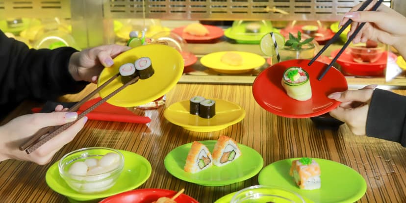 Pořádná porce Asie: 2 hod. neomezeného running sushi pro děti i dospělé